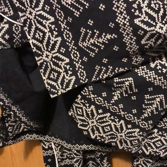 Tommy Hilfiger 2 piece sleepwear set size large NWT - Picture 6 of 12